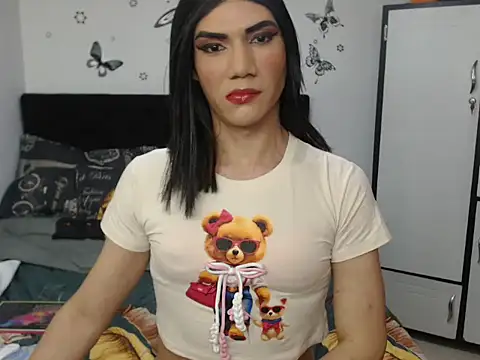 Snapshot of luna_grans_777 chatting on June 4, 2026, 12:04 am luna grans 777 online show from June 4, 2026, 12:04 am