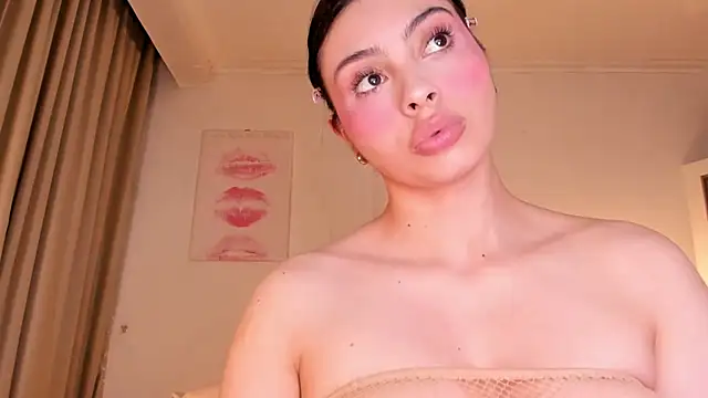 Snapshot of halseycox___ chatting on May 6, 2026, 3:10 am halseycox online show from May 6, 2026, 3:10 am