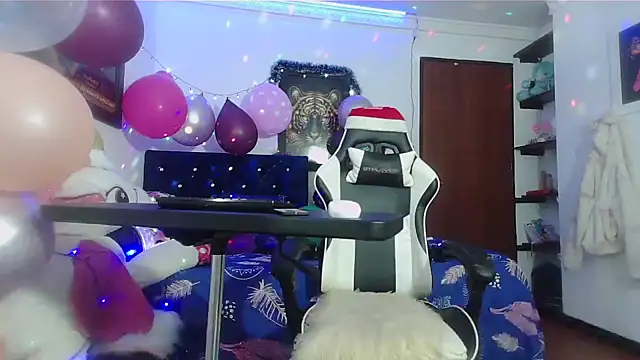 sexy bunny hot online show from December 12, 2024, 1:17 pm