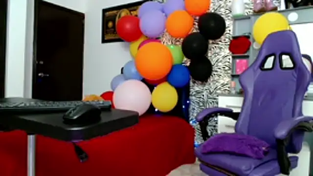 sexy bunny hot online show from June 18, 2026, 5:07 pm