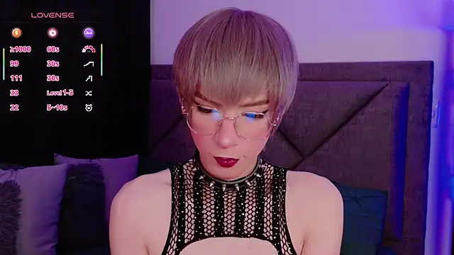 Snapshot of Sammy_Russell chatting on November 21, 2025, 7:29 am Sammy Russell online show from November 21, 2025, 7:29 am