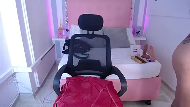 Snapshot of Lunna_boobs chatting on October 18, 2025, 4:58 am Lunna boobs online show from October 18, 2025, 4:58 am