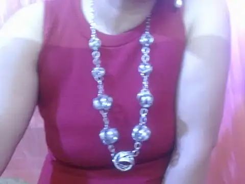 Snapshot of LOVERIAKOL chatting on November 19, 2025, 12:49 pm LOVERIAKOL online show from November 19, 2025, 12:49 pm