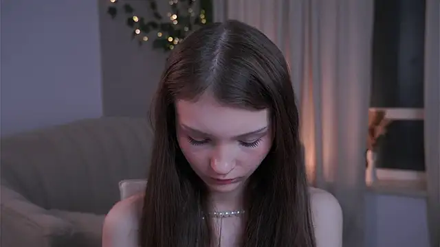 Snapshot of CindyGarrison chatting on March 21, 2026, 11:52 pm CindyGarrison online show from March 21, 2026, 11:52 pm