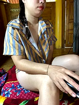 Snapshot of Sexyass13 chatting on November 28, 2025, 12:44 am Sexyass13 online show from November 28, 2025, 12:44 am