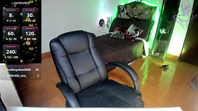 Snapshot of vampirellaa_crazy_ chatting on October 9, 2025, 5:19 am vampirellaa crazy online show from October 9, 2025, 5:19 am