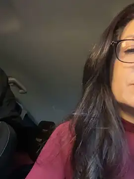 BeautifulMesss online show from November 26, 2025, 4:40 pm