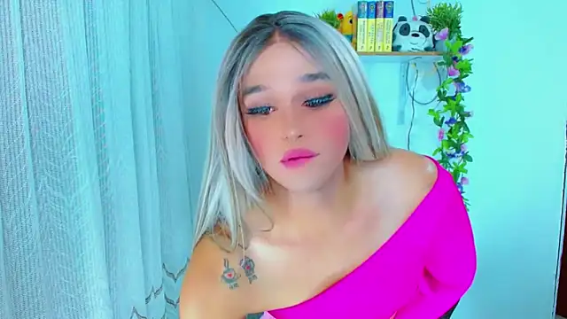 TaylorMon online show from April 25, 2026, 2:58 am