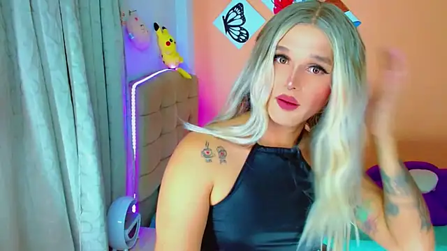 Snapshot of TaylorMon chatting on September 11, 2025, 12:32 am TaylorMon online show from September 11, 2025, 12:32 am