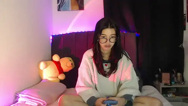 Snapshot of ily_bea chatting on April 21, 2026, 5:03 am ily bea online show from April 21, 2026, 5:03 am