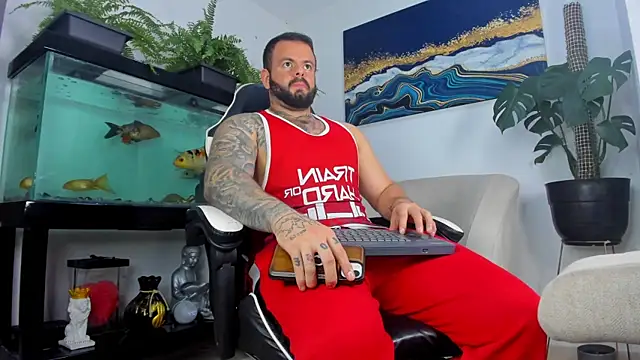 Snapshot of Johnnygrayson1 chatting on June 5, 2026, 12:26 am Johnnygrayson1 online show from June 5, 2026, 12:26 am