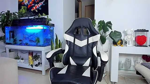 Johnnygrayson1 online show from November 4, 2025, 12:25 am