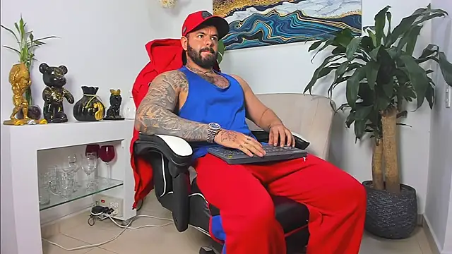 Snapshot of Johnnygrayson1 chatting on February 13, 2026, 12:32 am Johnnygrayson1 online show from February 13, 2026, 12:32 am