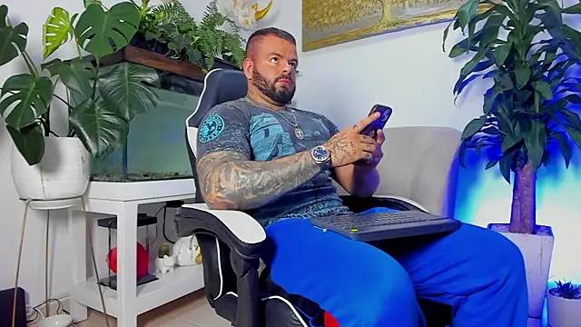 Snapshot of Johnnygrayson1 chatting on March 20, 2026, 1:39 am Johnnygrayson1 online show from March 20, 2026, 1:39 am