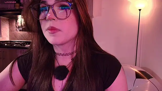 Yuri Stars online show from February 9, 2026, 4:10 am