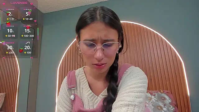 Snapshot of NayeCloud chatting on November 30, 2025, 3:40 am NayeCloud online show from November 30, 2025, 3:40 am