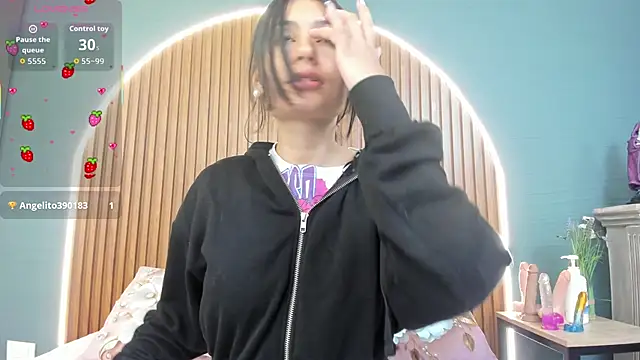 Snapshot of NayeCloud chatting on October 16, 2025, 3:37 am NayeCloud online show from October 16, 2025, 3:37 am