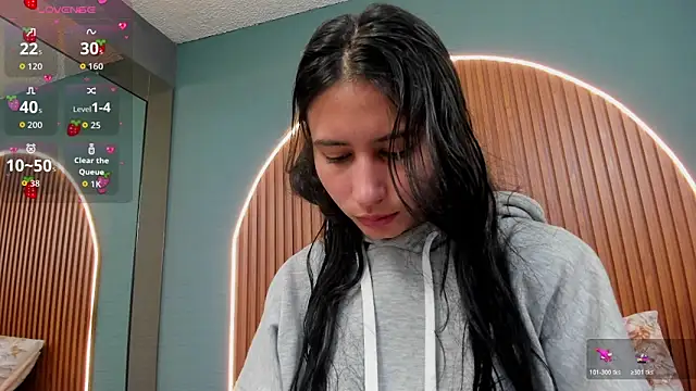 Snapshot of NayeCloud chatting on October 29, 2025, 3:27 am NayeCloud online show from October 29, 2025, 3:27 am