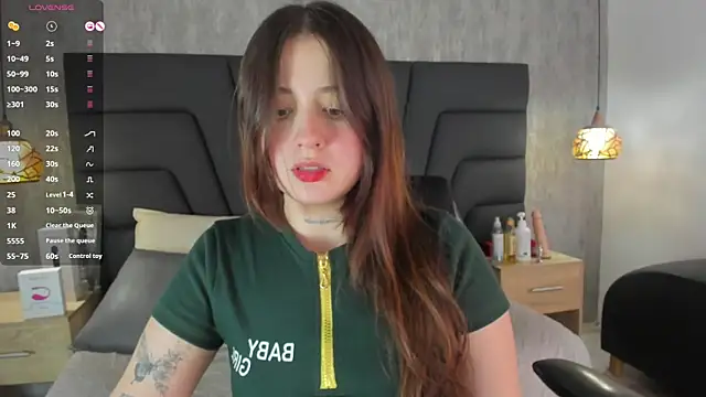 Snapshot of Sabrina_Lennox chatting on March 10, 2025, 7:29 pm Sabrina Lennox online show from March 10, 2025, 7:29 pm