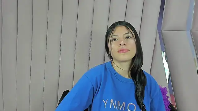 Sasha Petitte online show from October 9, 2025, 4:35 am