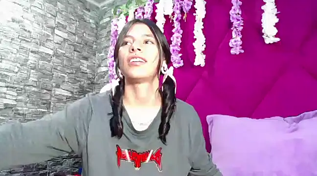 Sasha Petitte online show from March 7, 2025, 3:08 am