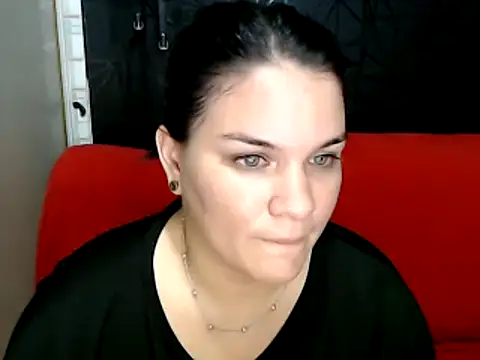 Snapshot of love_and_Lust chatting on January 28, 2025, 1:18 am love and Lust online show from January 28, 2025, 1:18 am