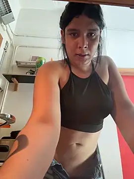 dannesareina2024 online show from June 28, 2026, 1:50 pm