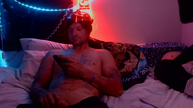 TheOneYouLove69 online show from October 7, 2025, 7:09 am