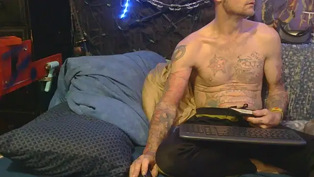 TheOneYouLove69 online show from November 20, 2025, 9:15 pm