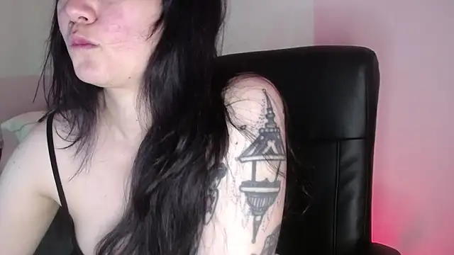 Snapshot of NewAgatha_Bolton chatting on June 14, 2026, 8:10 pm NewAgatha Bolton online show from June 14, 2026, 8:10 pm