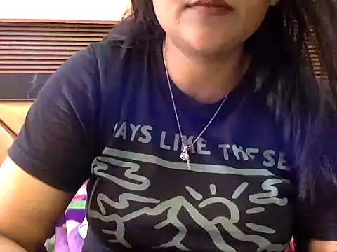 HaaniKaur online show from October 13, 2025, 8:16 am