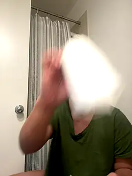 Snapshot of xLadyScarlettx chatting on December 14, 2025, 2:55 pm xLadyScarlettx online show from December 14, 2025, 2:55 pm