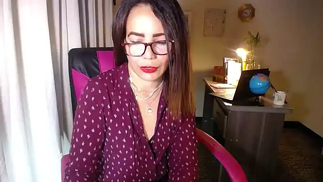 danielle rose 1 online show from March 18, 2026, 2:19 pm