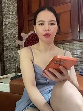 LiLi-Kirix99 online show from July 17, 2026, 6:43 am