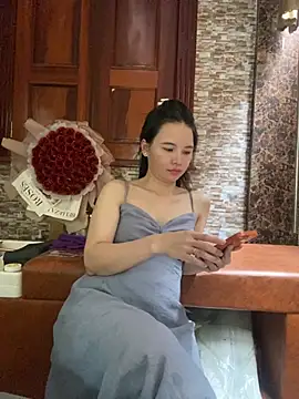 LiLi-Kirix99 online show from July 4, 2026, 7:26 am