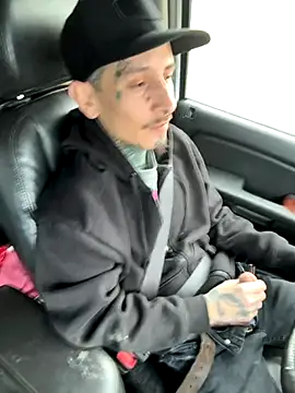 Snapshot of NutP619 chatting on December 5, 2025, 4:16 pm NutP619 online show from December 5, 2025, 4:16 pm