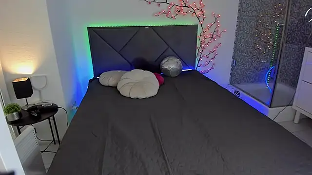 Snapshot of CassieEvans chatting on December 4, 2025, 6:34 am CassieEvans online show from December 4, 2025, 6:34 am