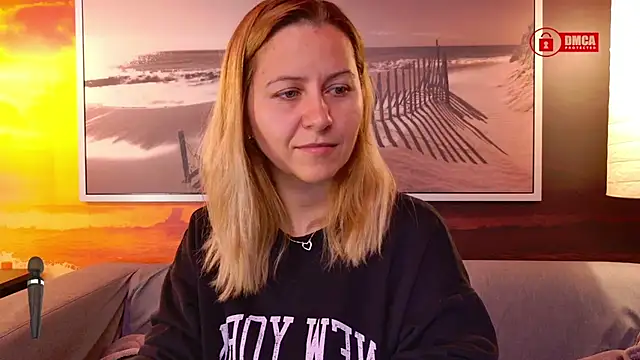 Snapshot of BigBoobsARRI chatting on October 14, 2025, 6:25 am BigBoobsARRI online show from October 14, 2025, 6:25 am