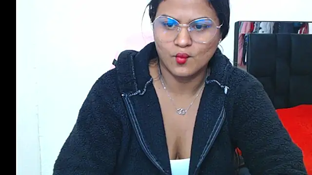 Snapshot of SweetAlmaa chatting on February 26, 2025, 9:44 am SweetAlmaa online show from February 26, 2025, 9:44 am