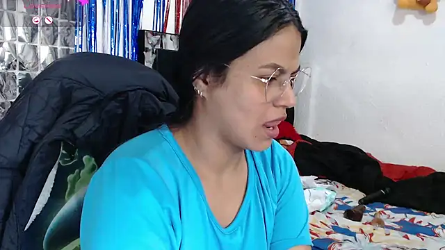 Snapshot of SweetAlmaa chatting on September 13, 2025, 12:49 pm SweetAlmaa online show from September 13, 2025, 12:49 pm