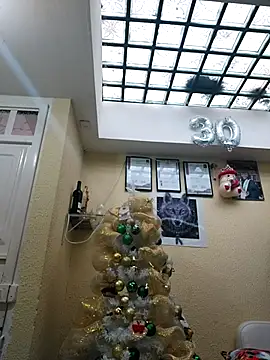 Snapshot of SweetAlmaa chatting on November 24, 2025, 5:57 pm SweetAlmaa online show from November 24, 2025, 5:57 pm