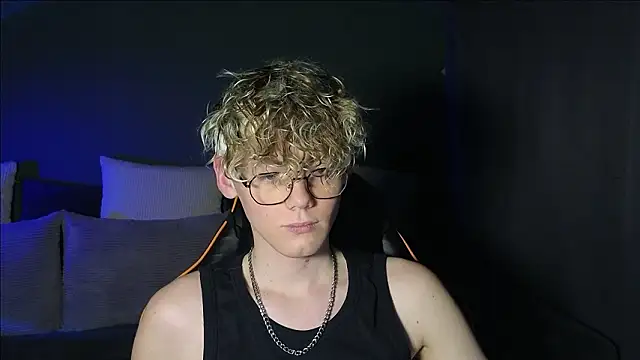 Snapshot of Keytaro chatting on March 20, 2026, 11:39 pm Keytaro online show from March 20, 2026, 11:39 pm