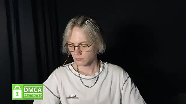 Keytaro online show from June 11, 2026, 9:39 am