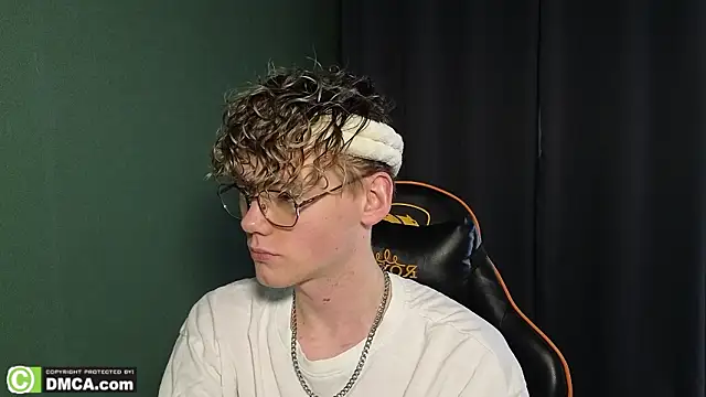 Snapshot of Keytaro chatting on February 25, 2026, 8:14 am Keytaro online show from February 25, 2026, 8:14 am