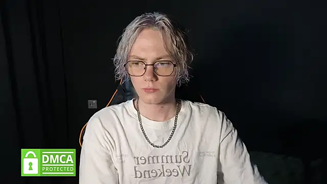 Keytaro online show from May 6, 2026, 2:32 pm