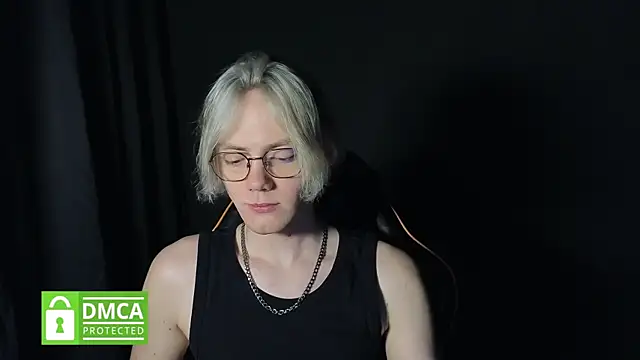 Keytaro online show from June 25, 2026, 3:06 pm