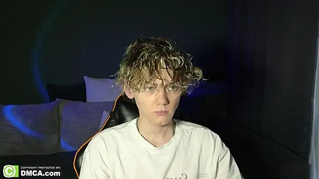 Snapshot of Keytaro chatting on March 5, 2026, 2:35 pm Keytaro online show from March 5, 2026, 2:35 pm