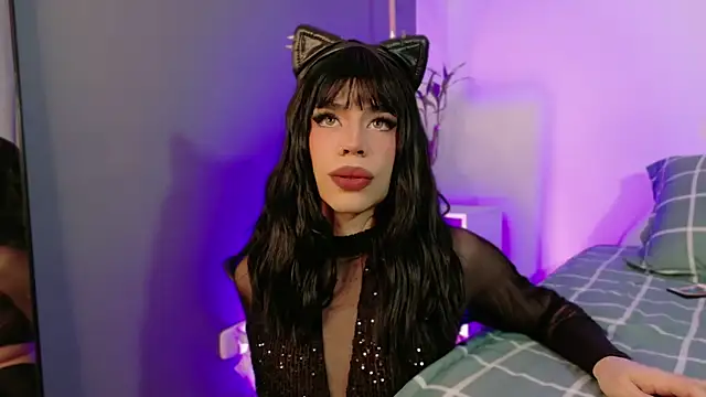 Snapshot of LucyGiraldo chatting on November 18, 2025, 4:49 am LucyGiraldo online show from November 18, 2025, 4:49 am