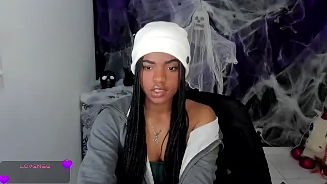 Marce 22 online show from October 12, 2025, 10:44 pm