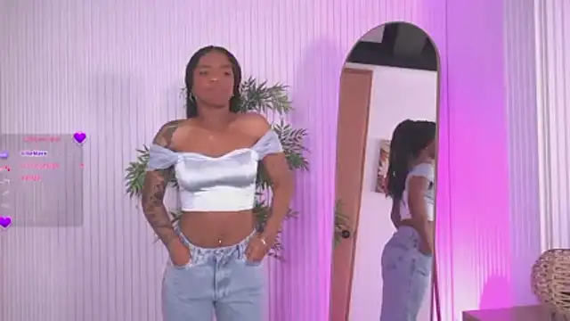 Snapshot of Marce_22 chatting on March 7, 2026, 4:23 pm Marce 22 online show from March 7, 2026, 4:23 pm